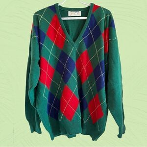 Vintage Pringle of Scotland 100% wool argyle sweater
